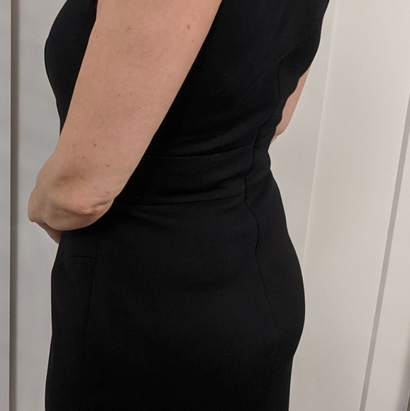 Dress - Picture 2 of 4